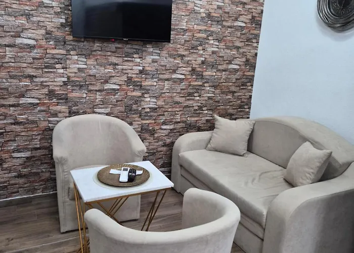 Theos شقة فرانيي